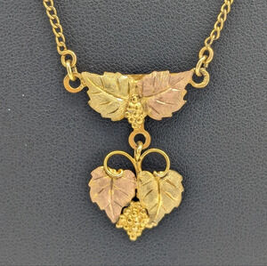 10k Black Hills Gold Leaf & Grapes Necklace